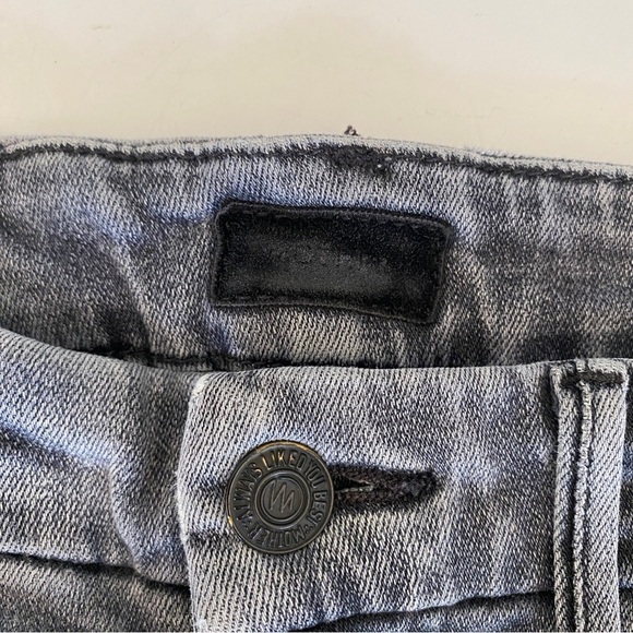 MOTHER || High Waisted Looker Jeans Gray Wash 26 - Picture 3 of 12